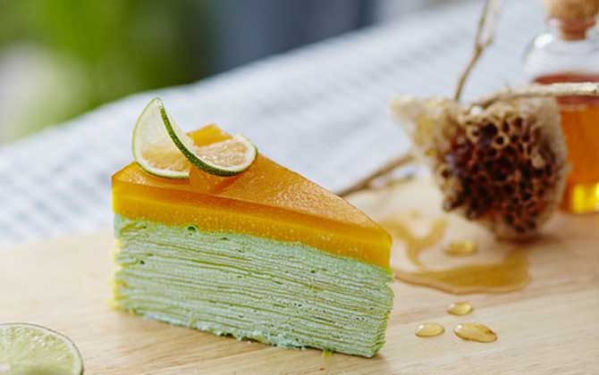 經(jīng)常吃蜂蜜有什么好處?從營養(yǎng)成分上看,蜂蜜的確是天然營養(yǎng)品! 蜂蜜