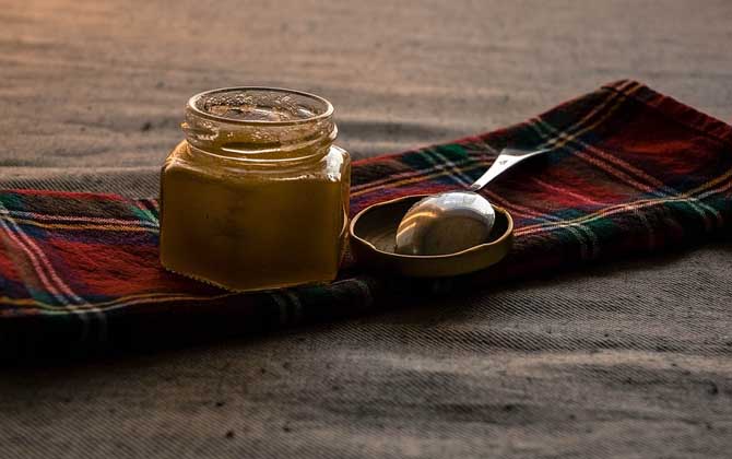 蜂蜜美容的最佳方法,掌握這些常識和竅門,美容效果將事半功倍! 蜂蜜美容