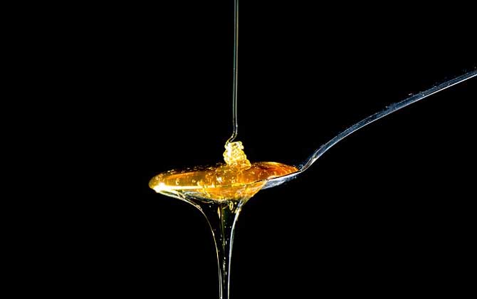 蜂蜜什么牌子好?蜂蜜的質(zhì)量與品牌無關(guān),但大品牌相對(duì)更有保障! 蜂蜜