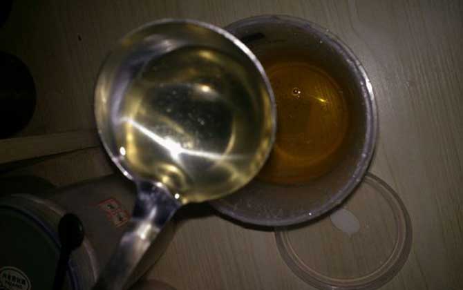 蜂蜜應該怎么喝才好?空腹喝對胃腸不利,過量喝又極易引起肥胖! 蜂蜜