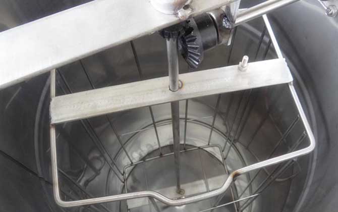 養中蜂工具大全及價格,使用這些工具,中蜂養殖將事半功倍! 搖蜜機