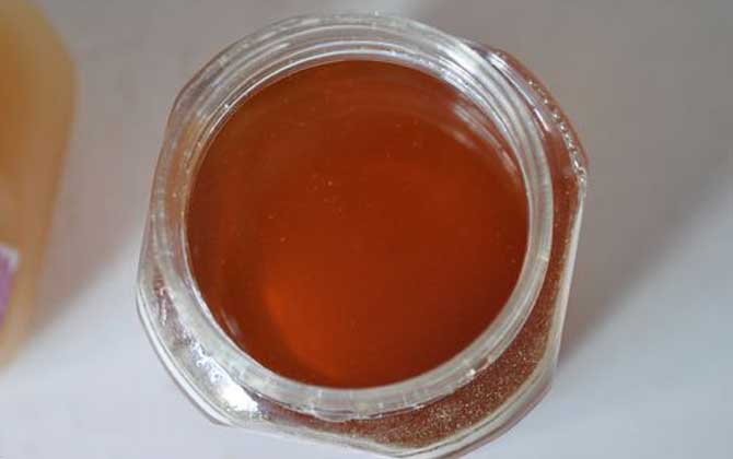 五味子蜂蜜的功效與作用及食用方法 五味子蜂蜜