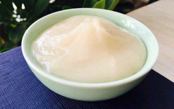 椴樹蜜的功效與作用及食用方法 椴樹蜜