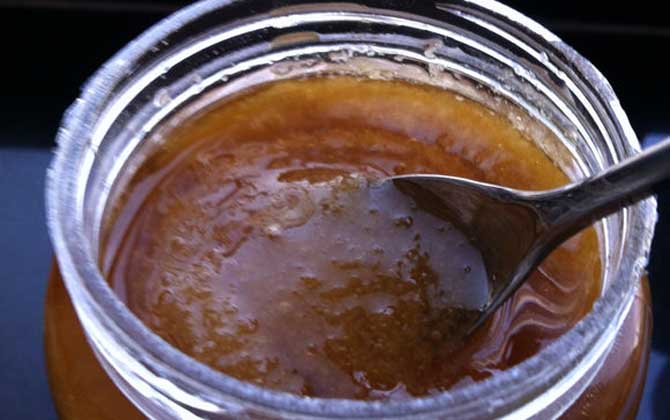 香蕉蜂蜜面膜的功效及簡(jiǎn)單做法 香蕉蜂蜜面膜