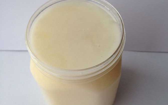 蜂蜜洗臉的好處及正確做法 蜂蜜