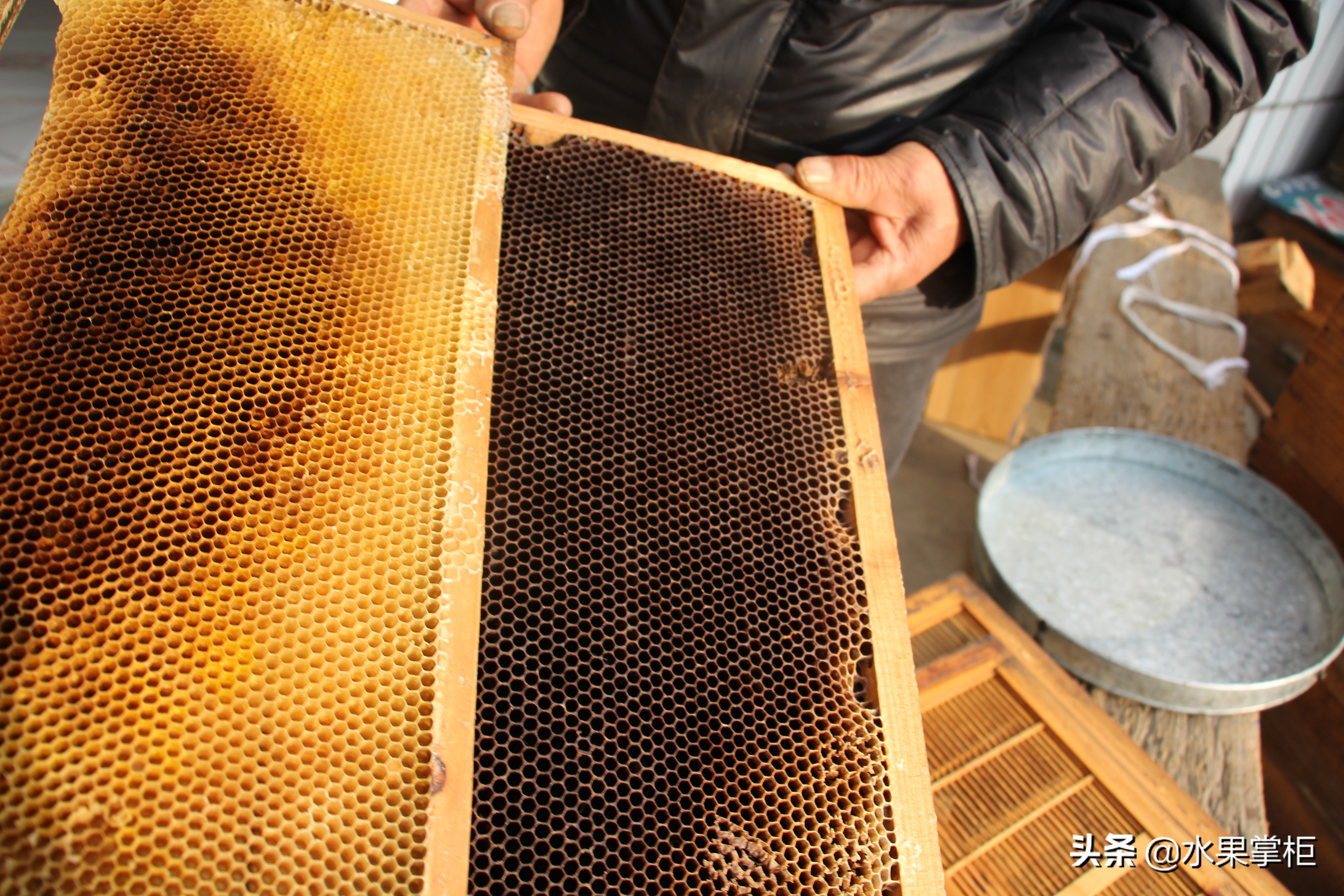 漲知識(shí)：農(nóng)家養(yǎng)土蜂蜜的工具，你認(rèn)識(shí)幾個(gè)？留言回復(fù)，連載哦