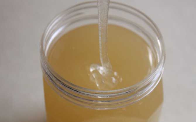 蜂蜜變質(zhì)后的圖片是什么樣的(出現(xiàn)這4種情況,說明蜂蜜已經(jīng)變質(zhì)) 蜂蜜變質(zhì)后的圖片是什么樣的(出現(xiàn)這4種情況,說明蜂蜜已經(jīng)變質(zhì))