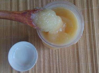 枇杷蜜低溫結(jié)晶嗎（枇杷蜜會(huì)不會(huì)結(jié)晶）