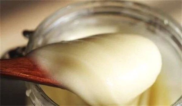 雜花蜜和椴樹蜜哪個(gè)好（抓花蜜和椴樹蜜的區(qū)別和營(yíng)養(yǎng)價(jià)值）