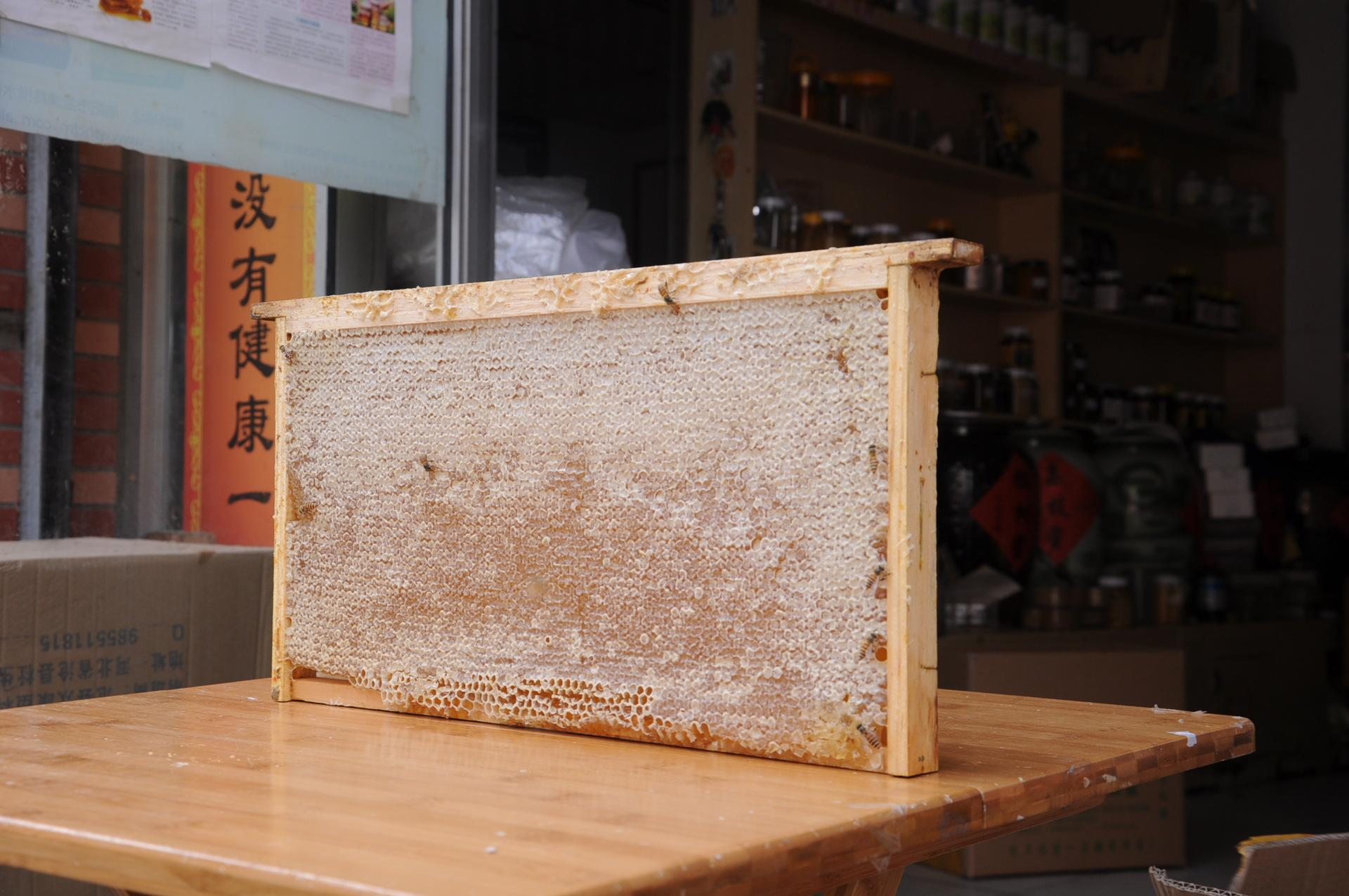 蜂箱缺蜜怎么辦(蜂箱越冬期缺蜜的補(bǔ)足和飼喂方法) 蜂箱缺蜜怎么辦(蜂箱越冬期缺蜜的補(bǔ)足和飼喂方法)