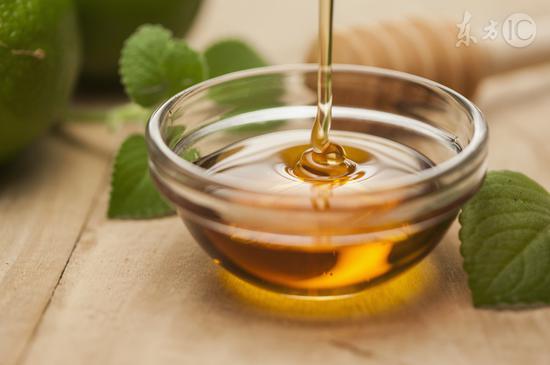 蜂蜜是熱性還是涼性(如何判斷蜂蜜的性狀) 蜂蜜是熱性還是涼性(如何判斷蜂蜜的性狀)