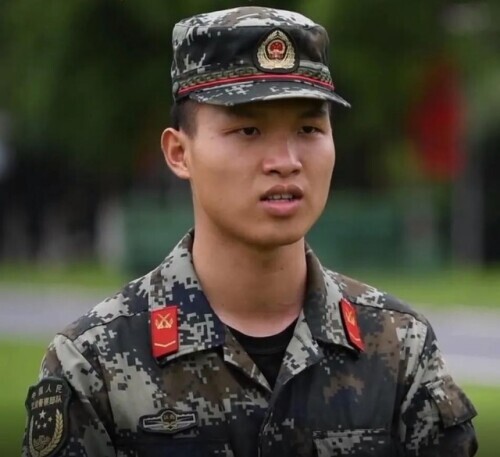 “00后”戰(zhàn)士,一等功 “00后”戰(zhàn)士,一等功