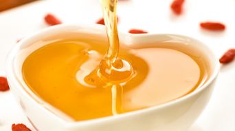 蜜蜂蜂王交尾是在箱內(nèi)還是外(蜂王的交尾方式) 蜜蜂蜂王交尾是在箱內(nèi)還是外(蜂王的交尾方式)