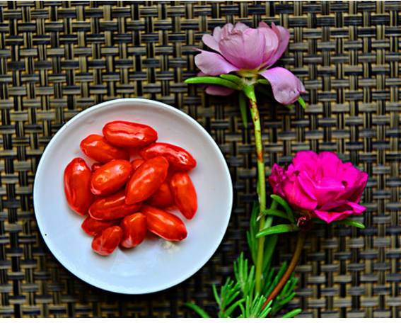 女生經(jīng)期能喝什么好（適合生理期喝的8種湯滋補(bǔ)又養(yǎng)顏）