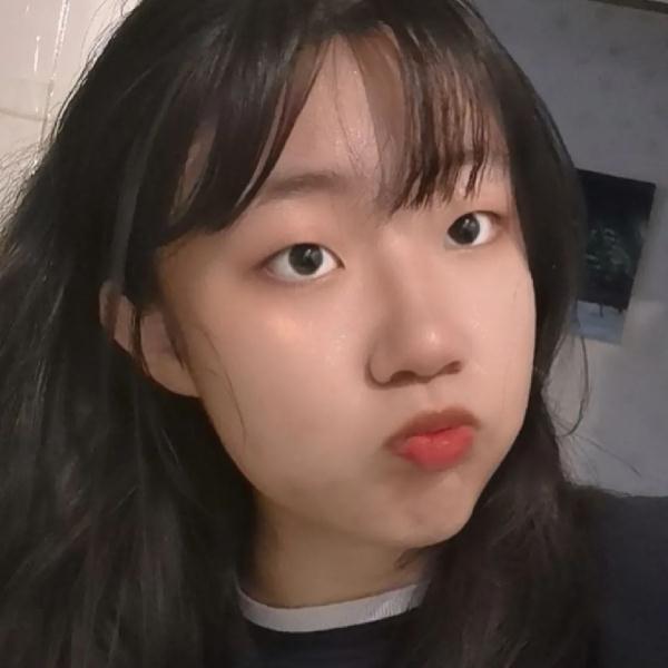 高中同班，大學同寢，緣分啊