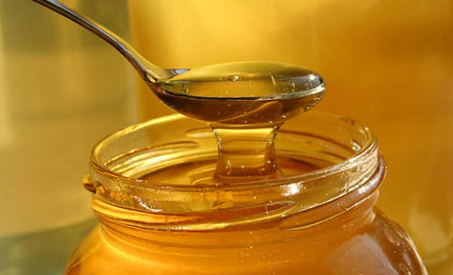 刺槐花和油菜花哪個蜜多（油菜花蜂蜜和槐花蜜有什么區別）