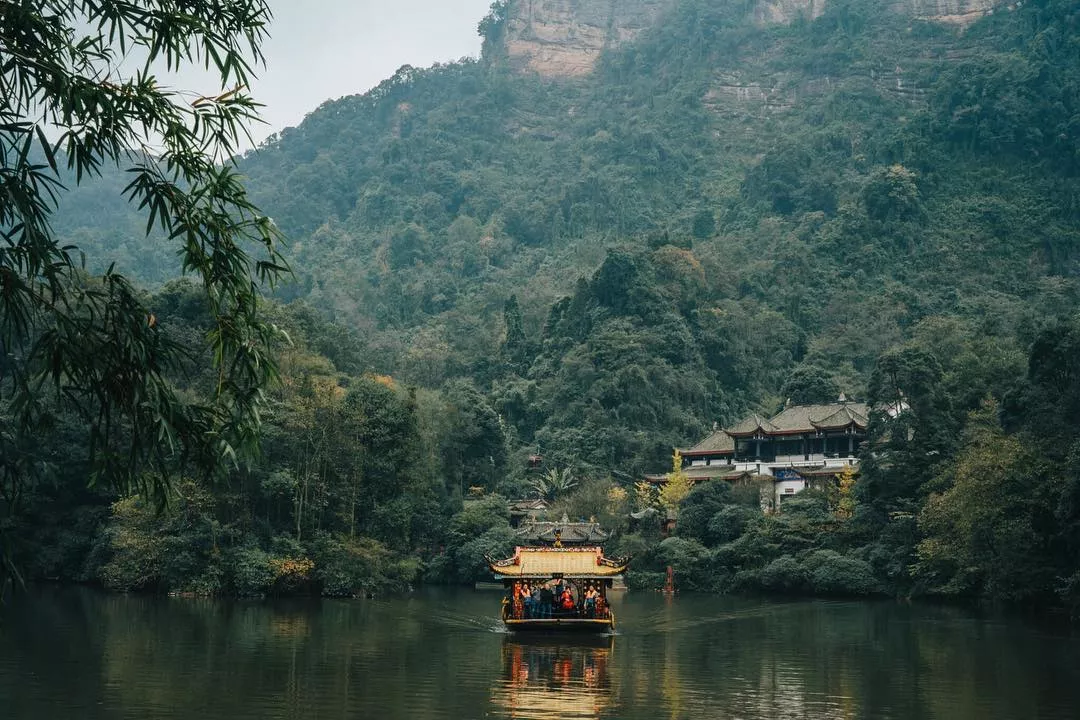 中秋出行！新晉黑馬目的地TOP10，小眾海島、賞秋秘境、文化慢城