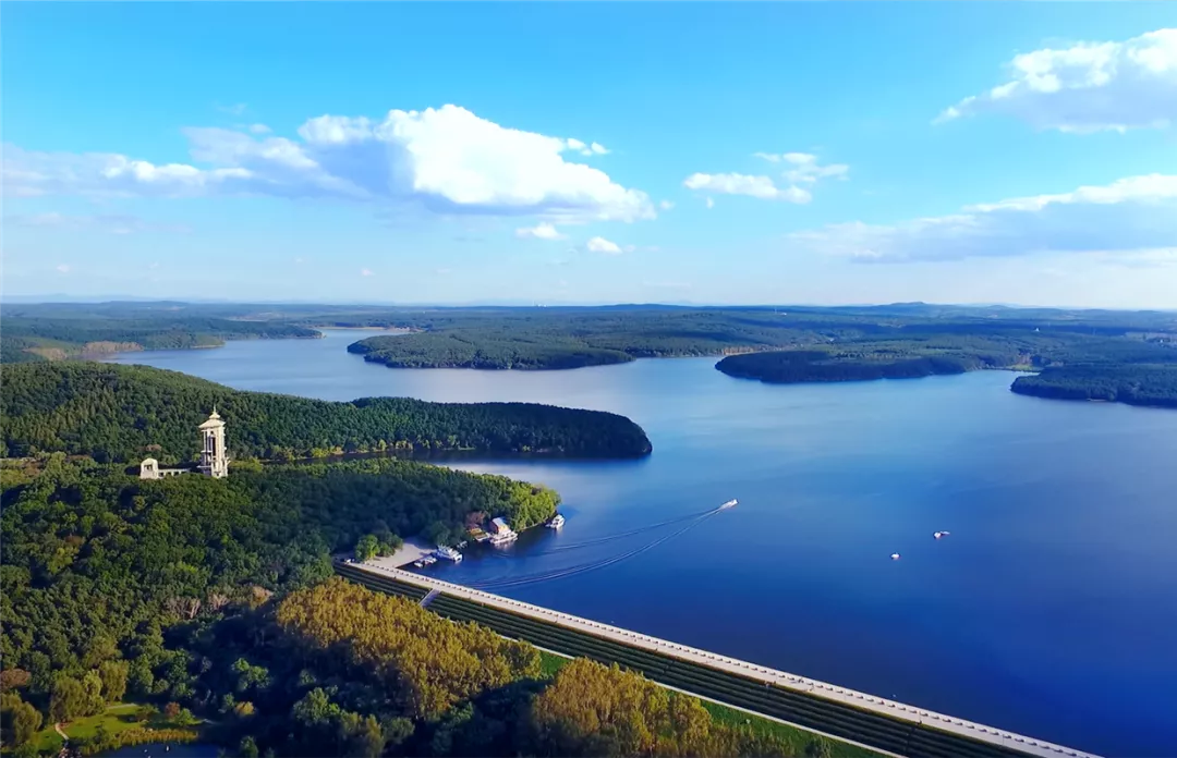 中秋出行！新晉黑馬目的地TOP10，小眾海島、賞秋秘境、文化慢城