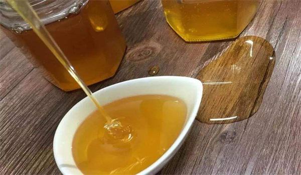 中蜂蜜與意蜂蜜有什么差別（記住這5個(gè)區(qū)別）
