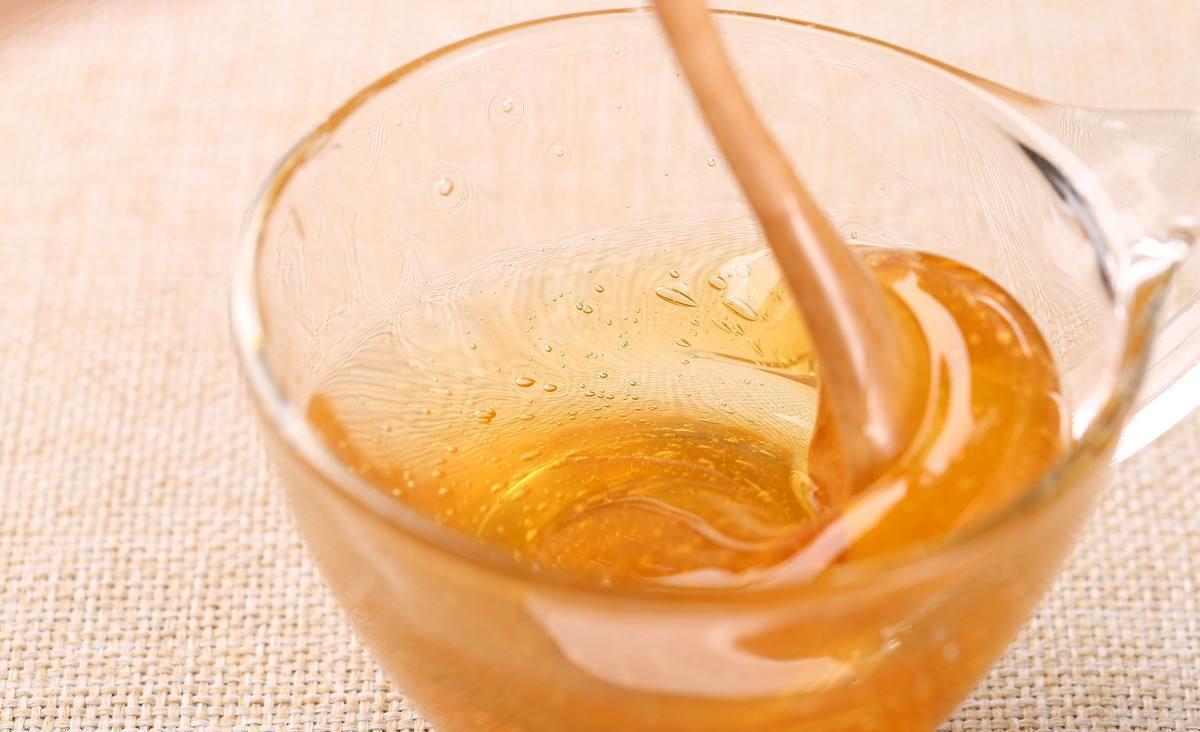 優(yōu)質的蜂蜜有哪些特點（正宗質量好的蜂蜜應該有的特點）