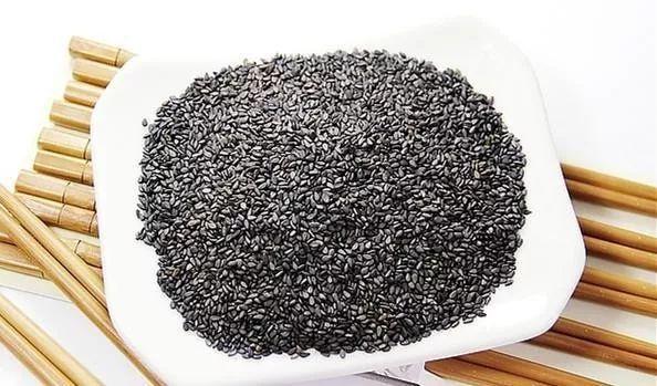 如何辨別真假黑芝麻(真假芝麻的鑒別方法) 如何辨別真假黑芝麻(真假芝麻的鑒別方法)
