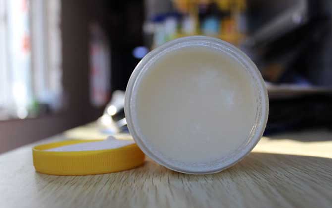 蜂蜜面膜怎么做？試試這幾種做法，不但美白祛斑，還能補水保濕！