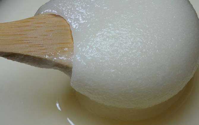 椴樹蜂蜜適合什么人吃？這5類人群，經常喝些椴樹蜂蜜大有好處！