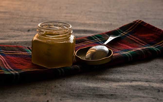 孕婦可以喝蜂蜜嗎？肯定能喝，經常喝對自身和胎兒都大有好處！