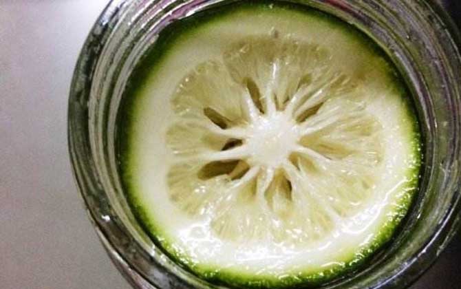 喝檸檬蜂蜜水的4大禁忌，不能過(guò)濃，不能空腹喝，更不能過(guò)量喝！