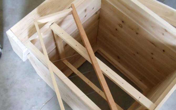 標(biāo)準(zhǔn)杉木蜂箱70元一個(gè)貴嗎？